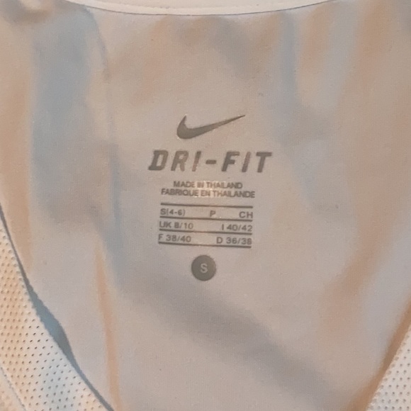Nike Tank Top - Picture 3 of 4